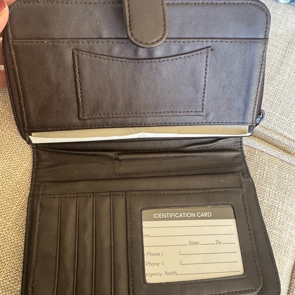 Brown leather Wallet corner zip new - Picture 5 of 8